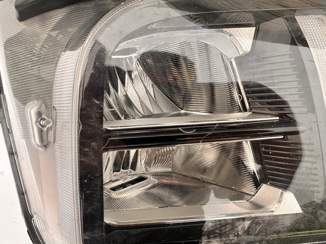 2021-2024 Hyundai Santa Fe HID Driver Side Headlight