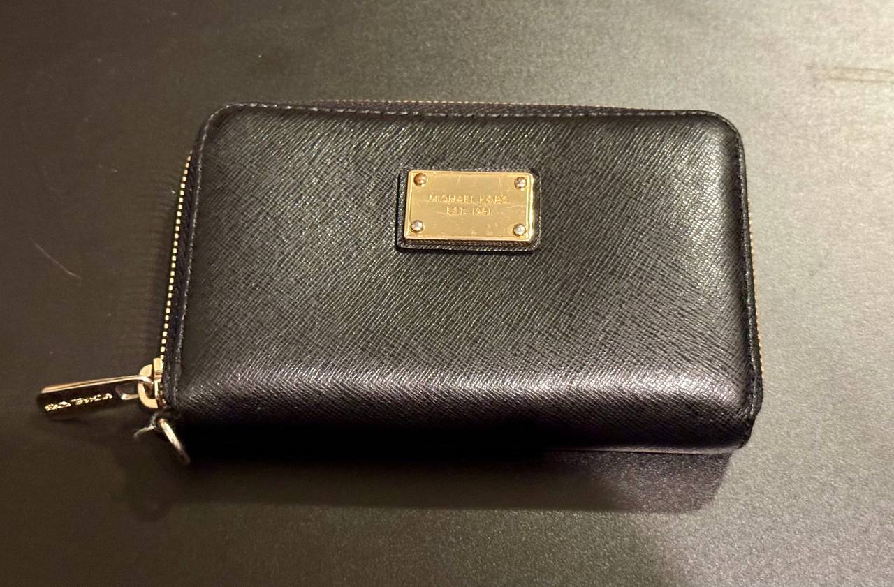Michael Kors Jet Set Small Zip-Around Card Case Wallet