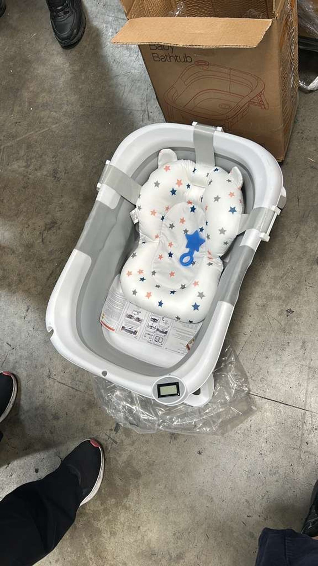 $5 wholesale  $7 for 1 Baby Bathtub with Digital Thermometer and Cushion