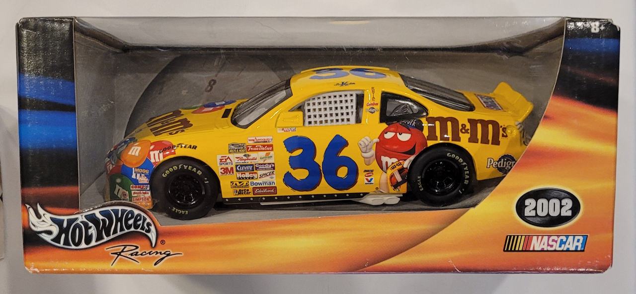 Hot Wheels Racing 2002 NASCAR #36 M&M's Ken Schrader 1:24 Scale Diecast Car