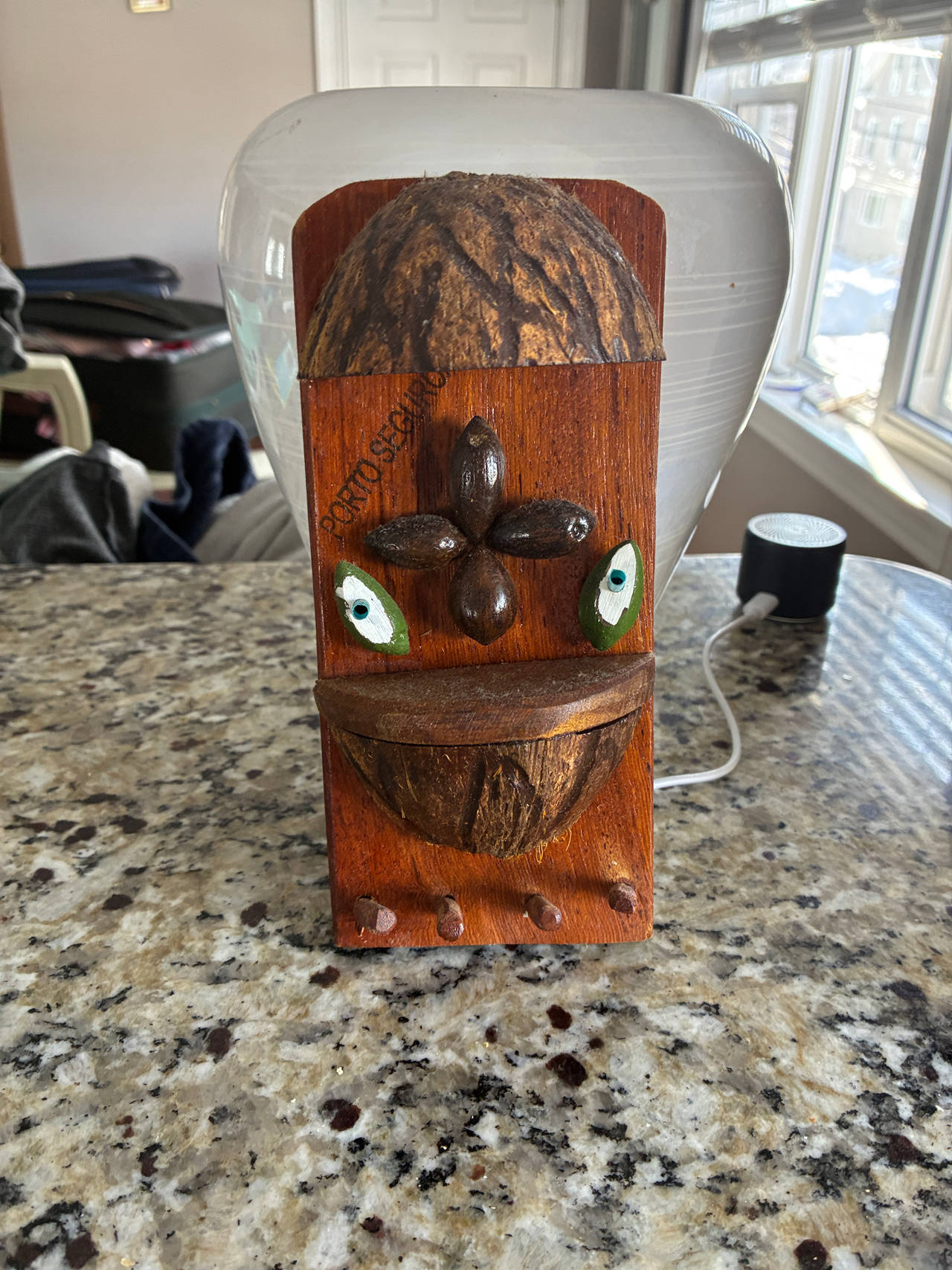Porto Seguro Coconut Shell Wall Key Holder