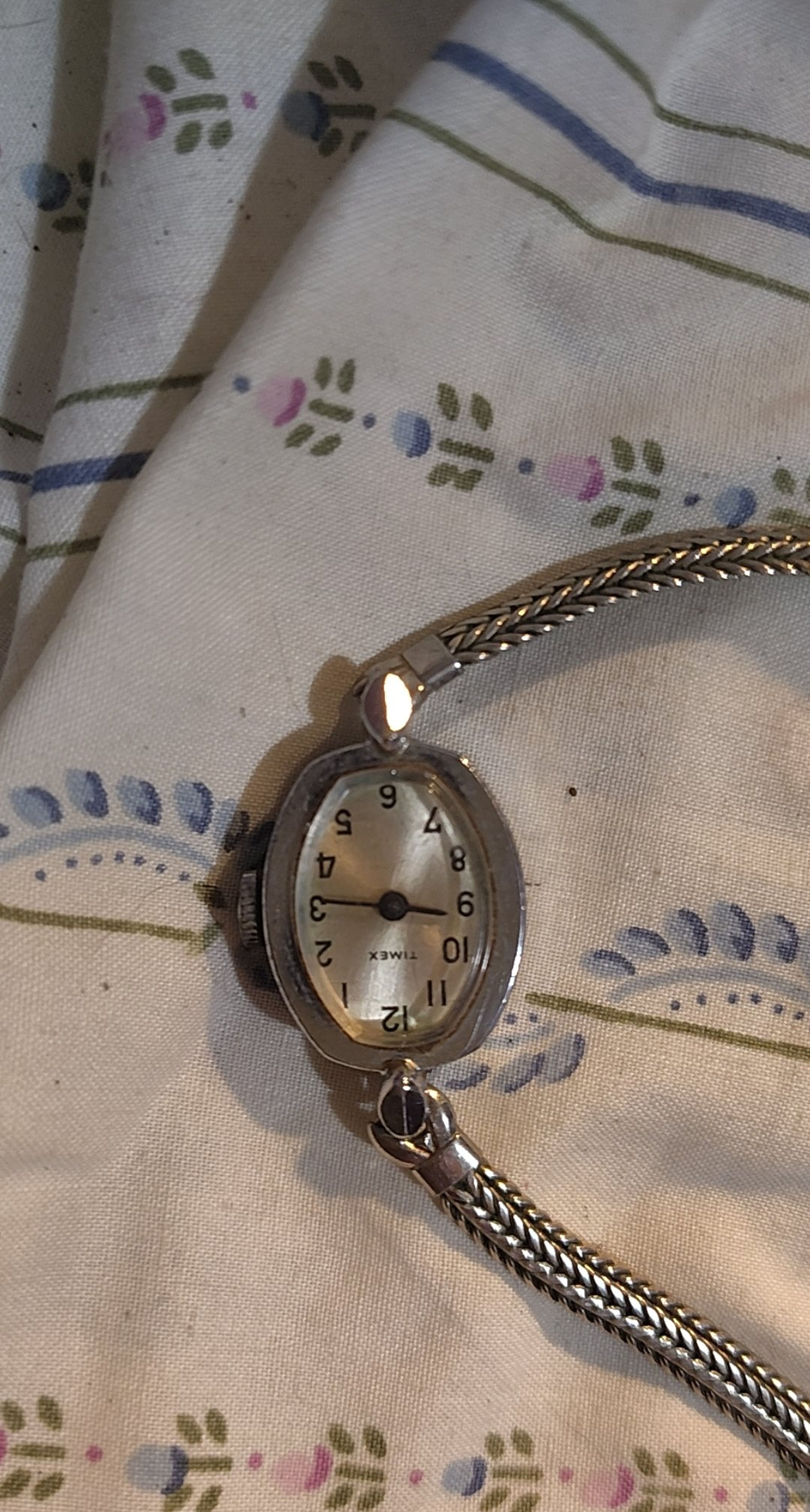 Timex Vintage Ladies Manual Wind Watch - Image 2