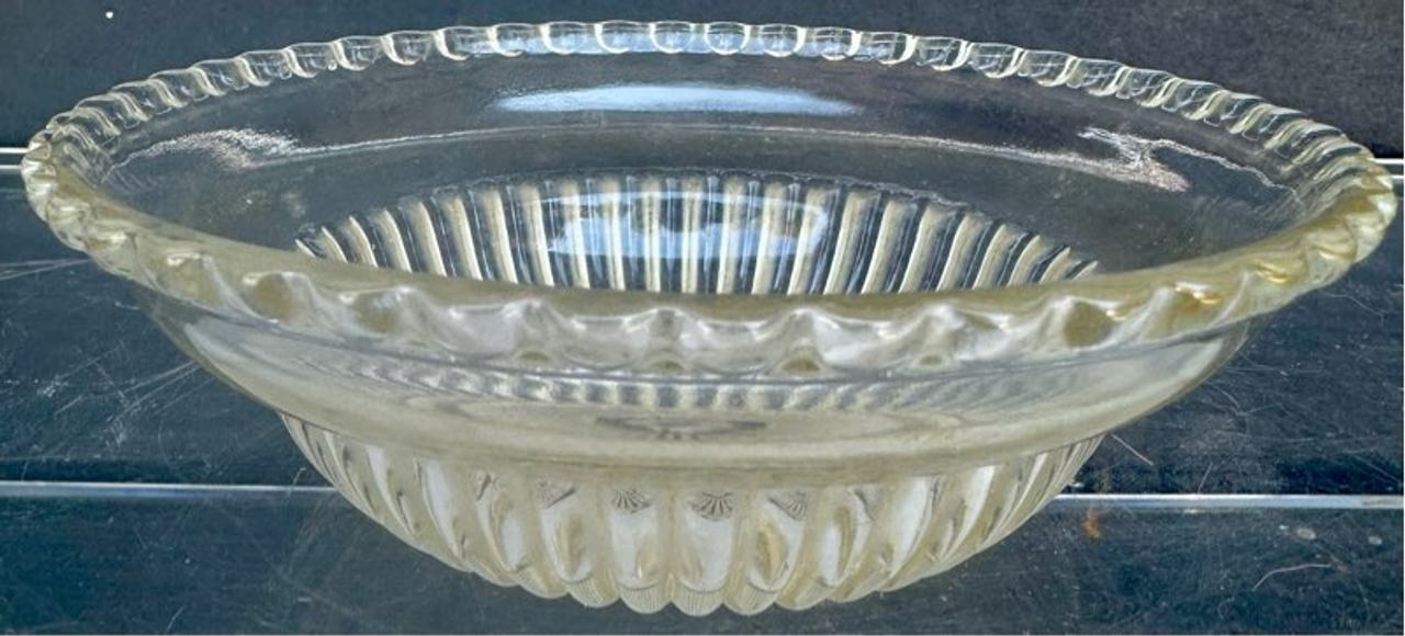 Vintage Fleur de Lis pattern Pressed Glass Trellis Serving Bowl from Kig