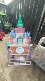 Disney Frozen Arendelle Castle Playset with Ice Mountain - Image 4