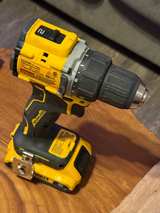DeWalt DCD794 Atomic 20V Max Brushless 1/2" Cordless Drill Driver - Image 4