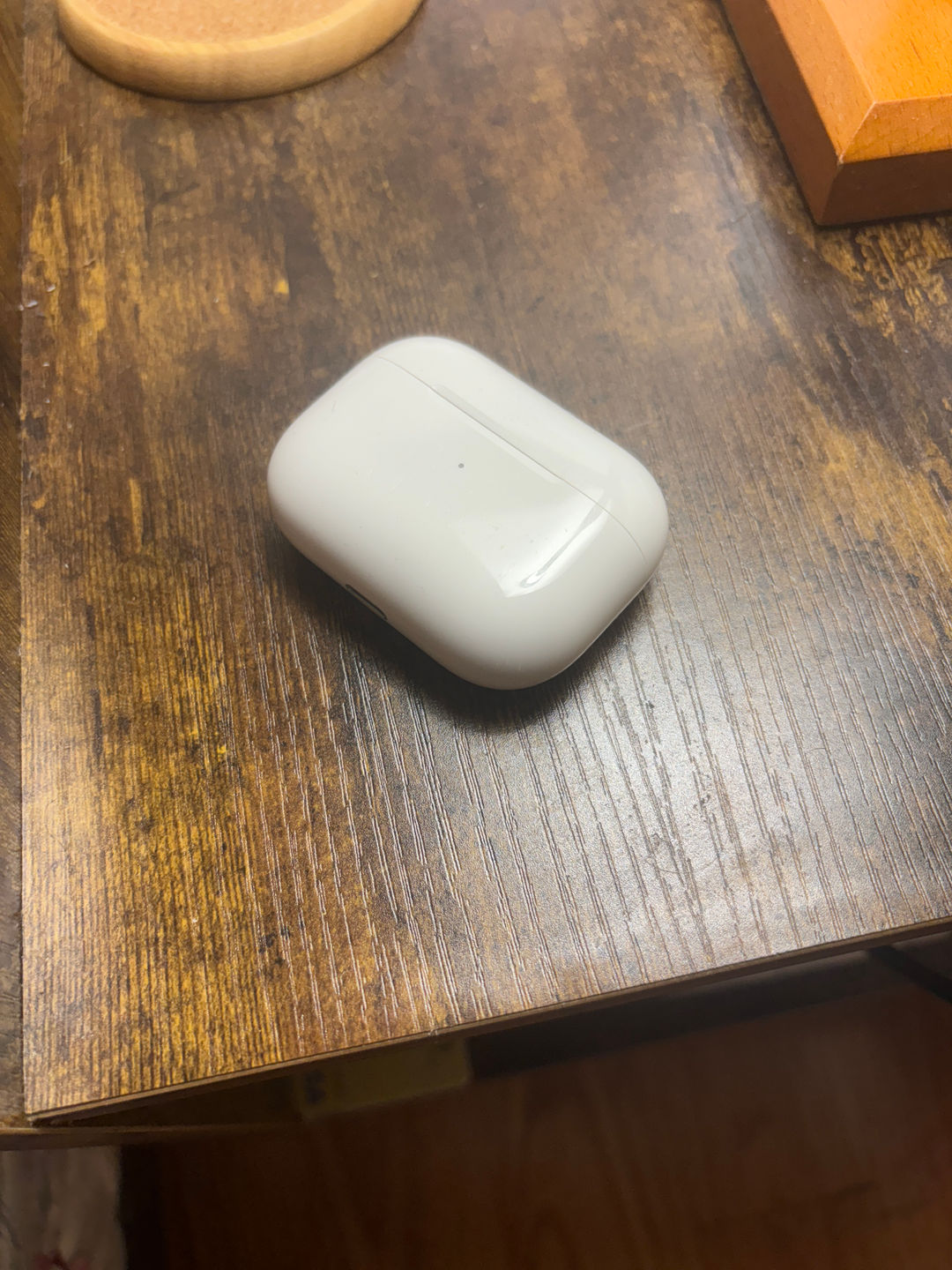Apple AirPods Pro CHARGING CASE ONLY