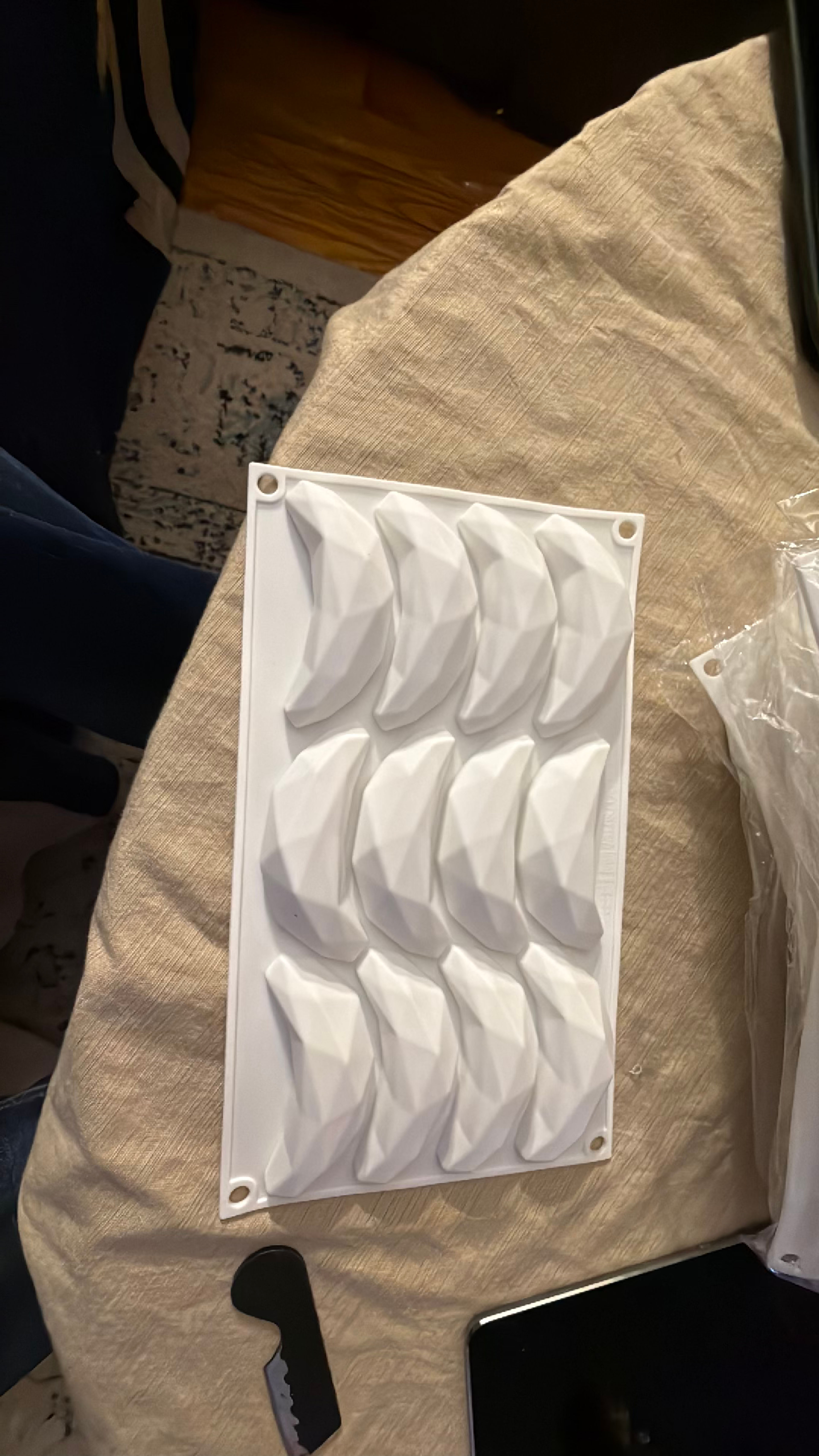 Professional Crescent Silicone Mold-Banana  8 available - Image 2