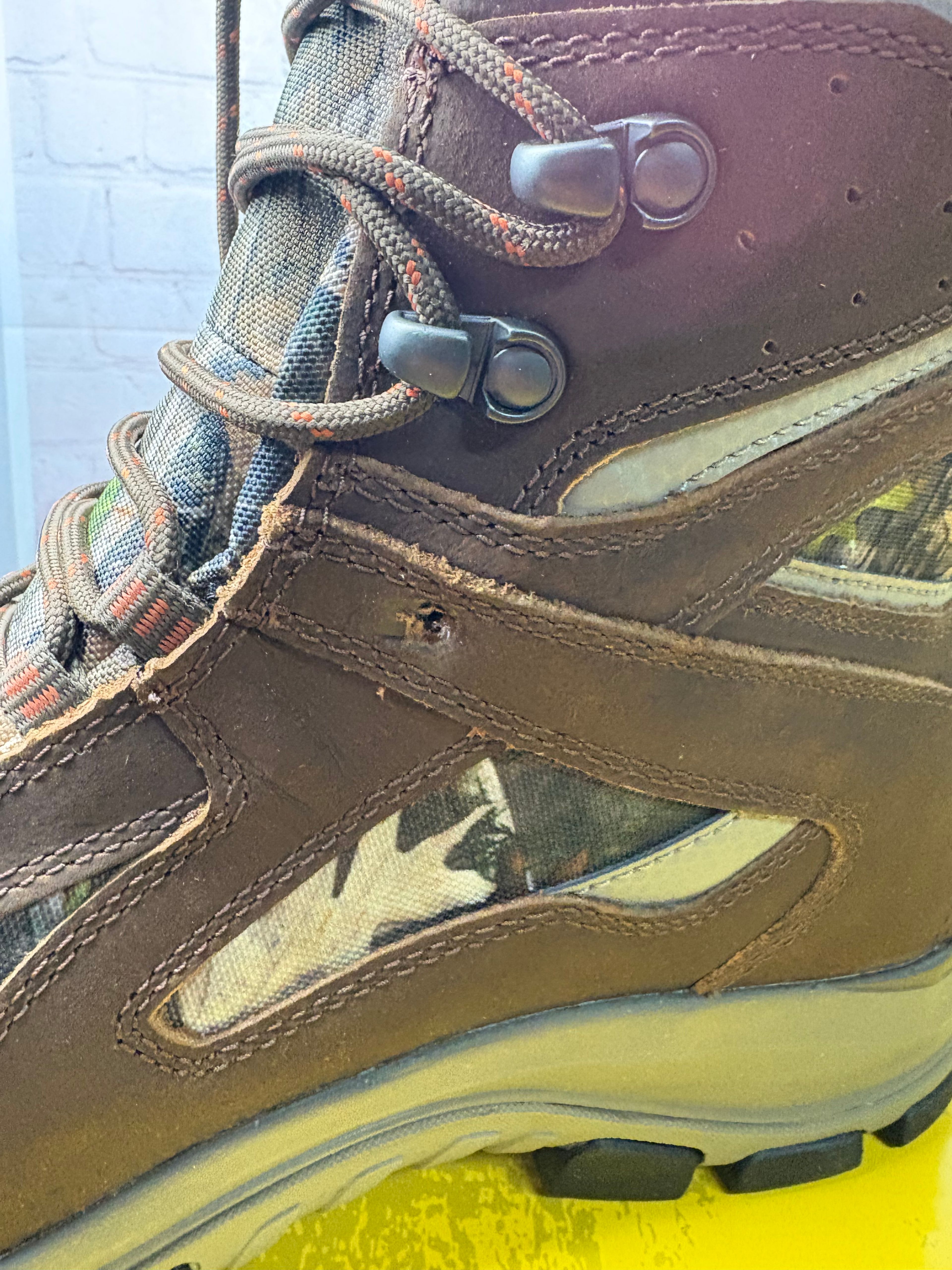 New Cabela's Axis GORE-TEX Hunting Boots for Men size 10.5 M - Image 8