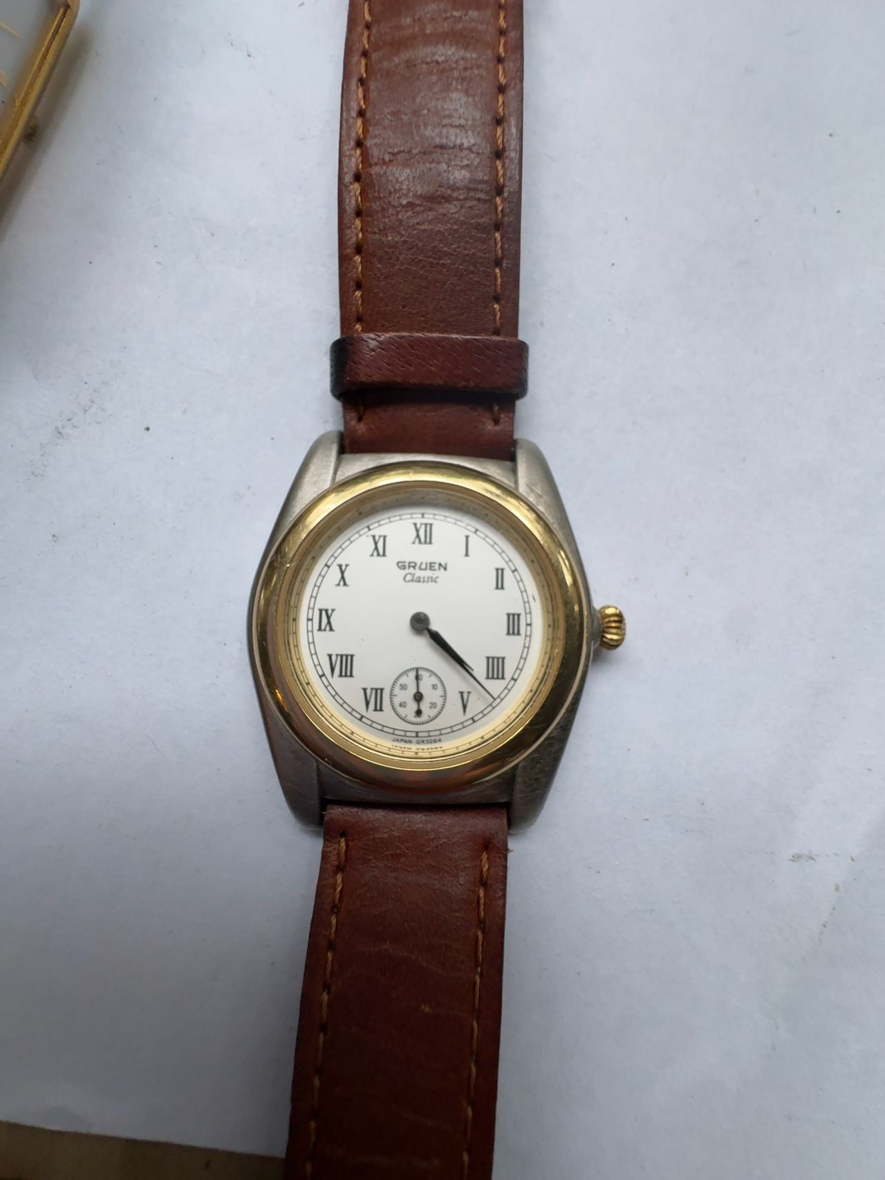 Gruen Classic Women's Vintage Gold Watch