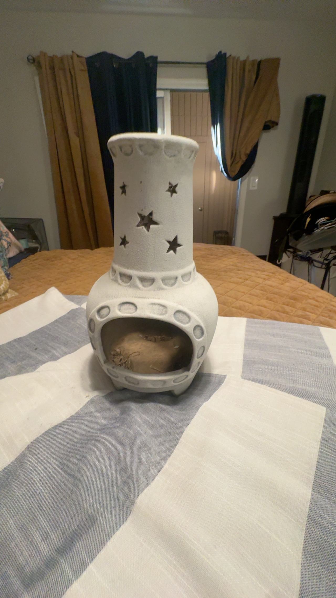 **MUST GO**
Gray and White Clay Chiminea Incense Burner