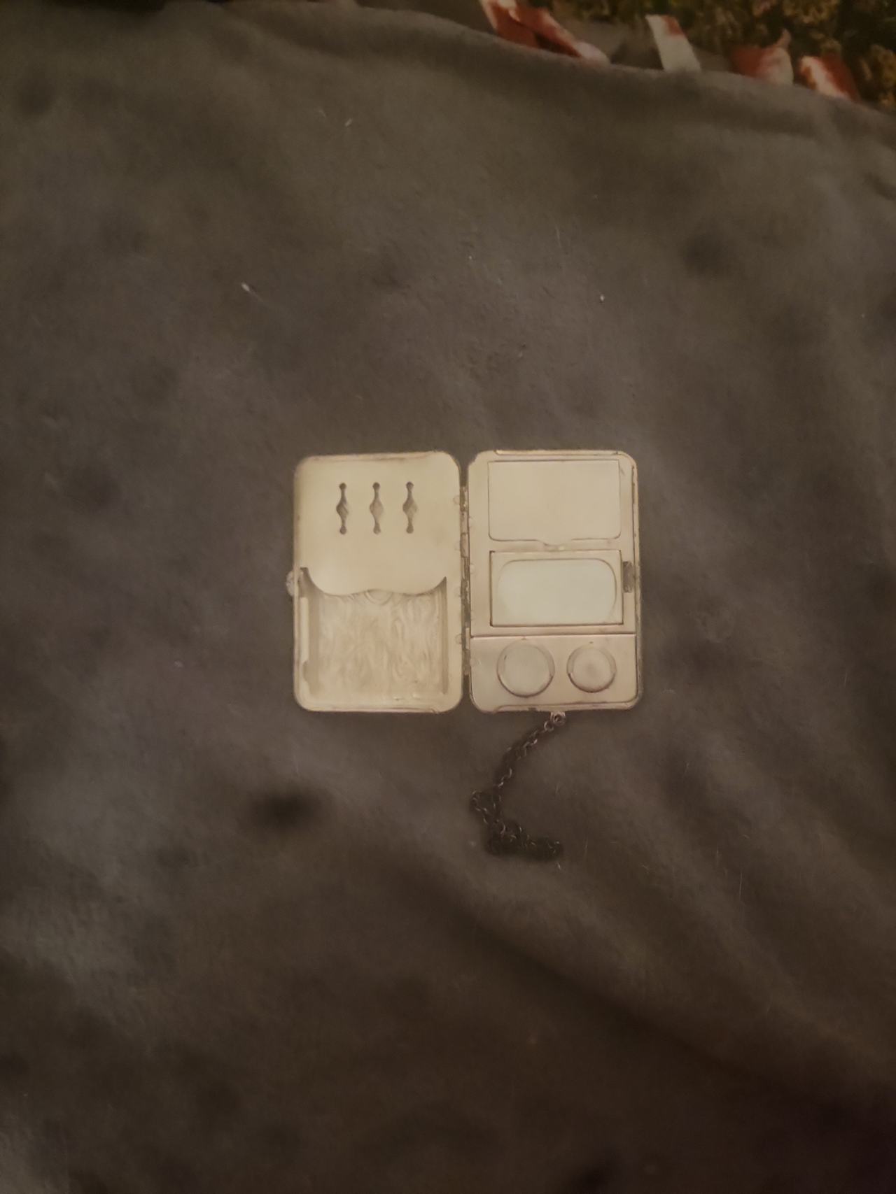 Antique Silver Tone Dance Compact Purse