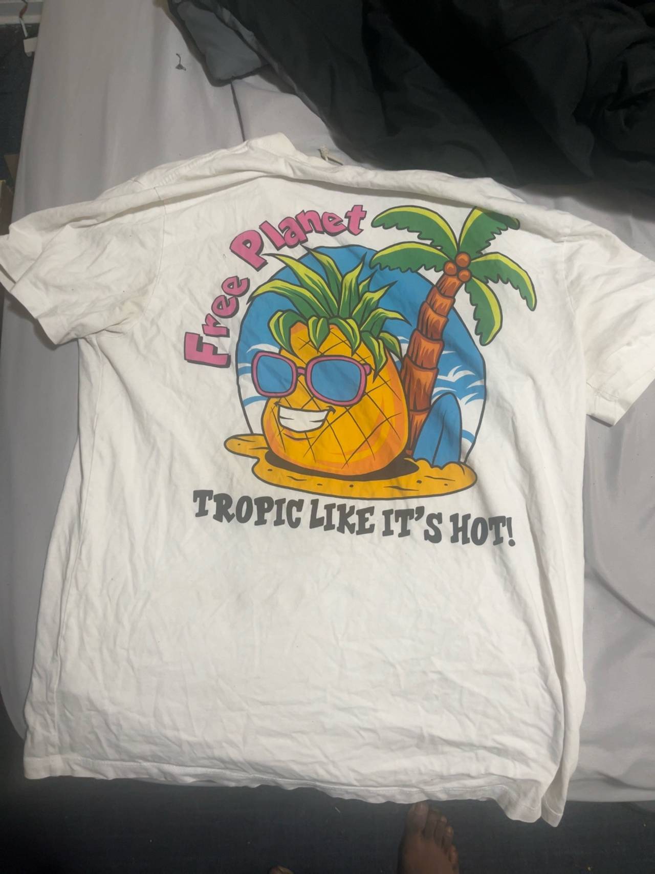 Buc-ee's Tie Dye T-Shirt Tropic Like It's Hot
