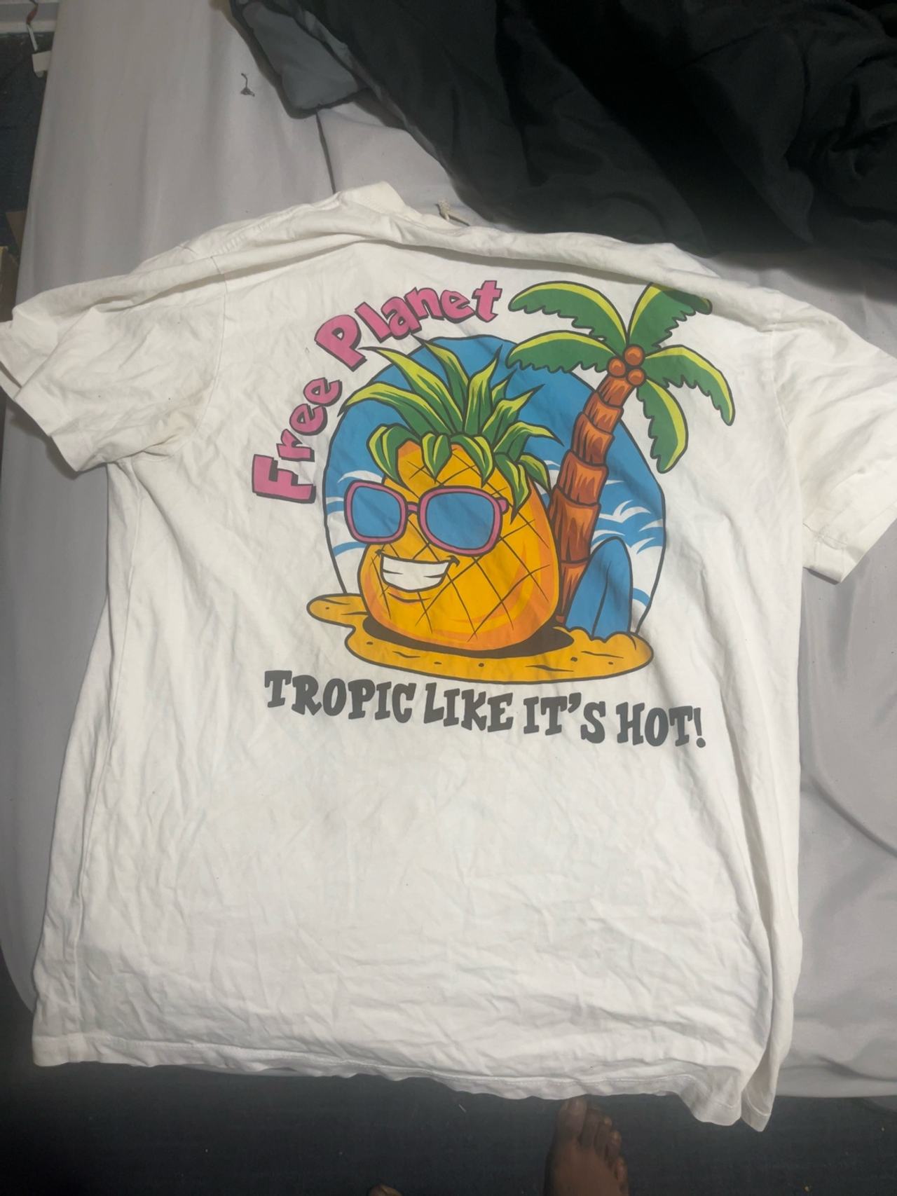 Buc-ee's Tie Dye T-Shirt Tropic Like It's Hot