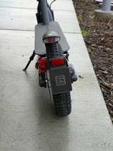 5TH WHEEL ES09 Electric Scooter 350 Watt High-Torque, 18mph / 19 miles, 10” Tire - Image 4