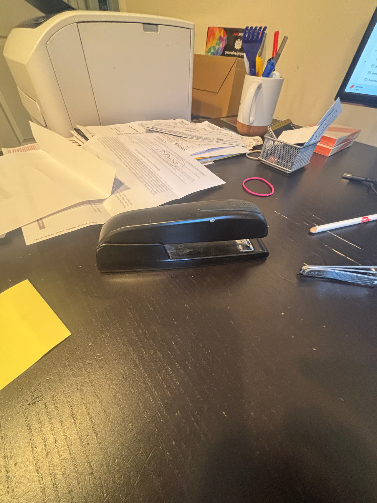 Desktop Stapler