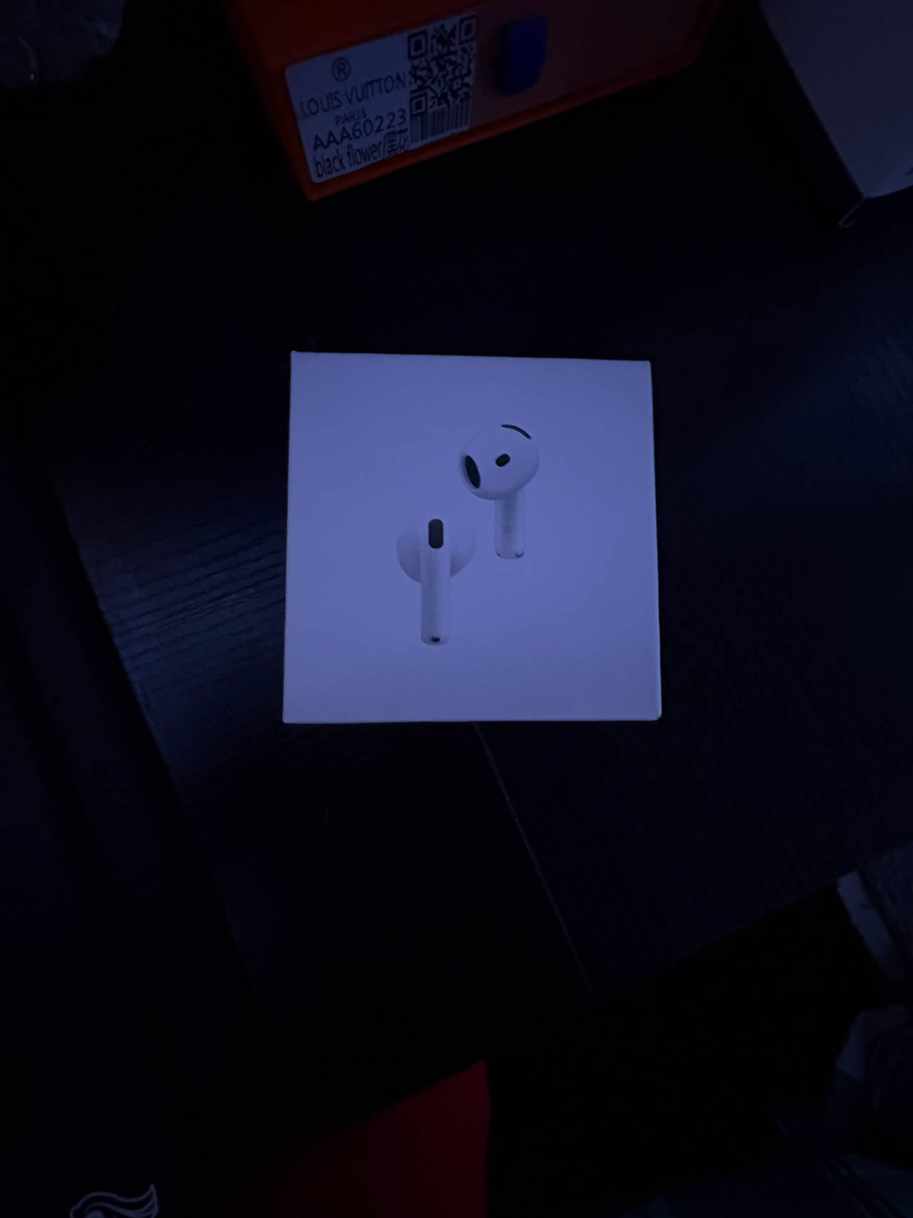 Apple AirPods 4 anc