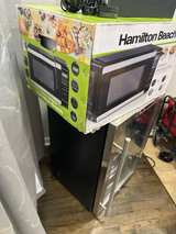 Hamilton Beach Compact Microwave Oven - Image 7