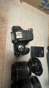 Canon EOS Rebel T7 Camera Bundle - Image 4