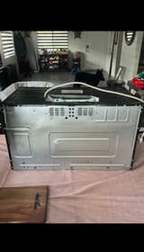 Whirlpool 1.7-cu ft Over-the-Range Microwave  - Image 2