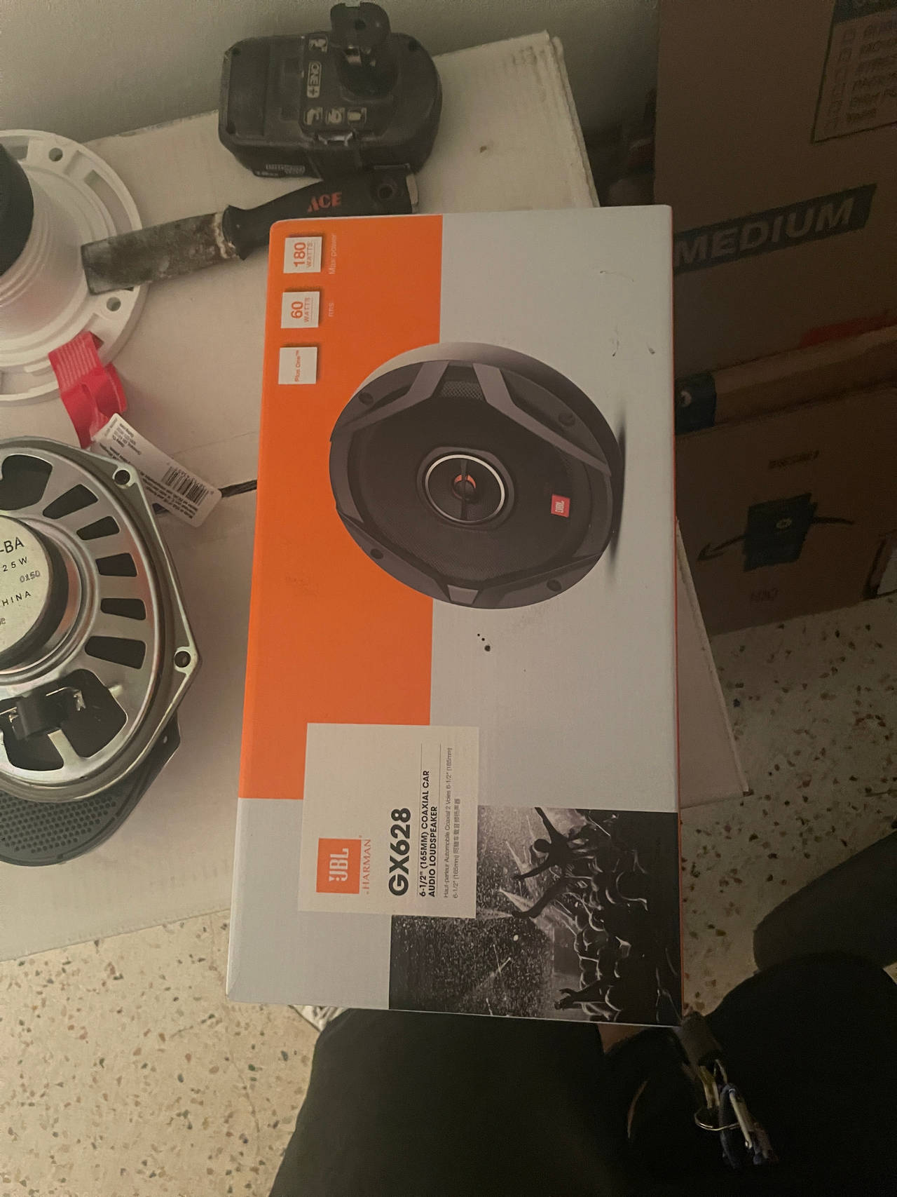 JBL GX628