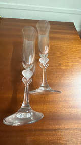 Gorham Amore Champagne Flutes Pair with Heart Stem - Image 2
