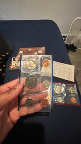 1985 United States Mint Uncirculated Coin Set (P & D) - Image 6