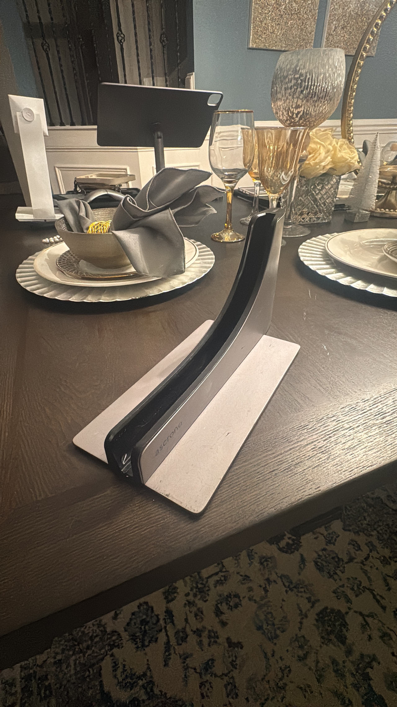 Twelve South BookArc Vertical Laptop Stand