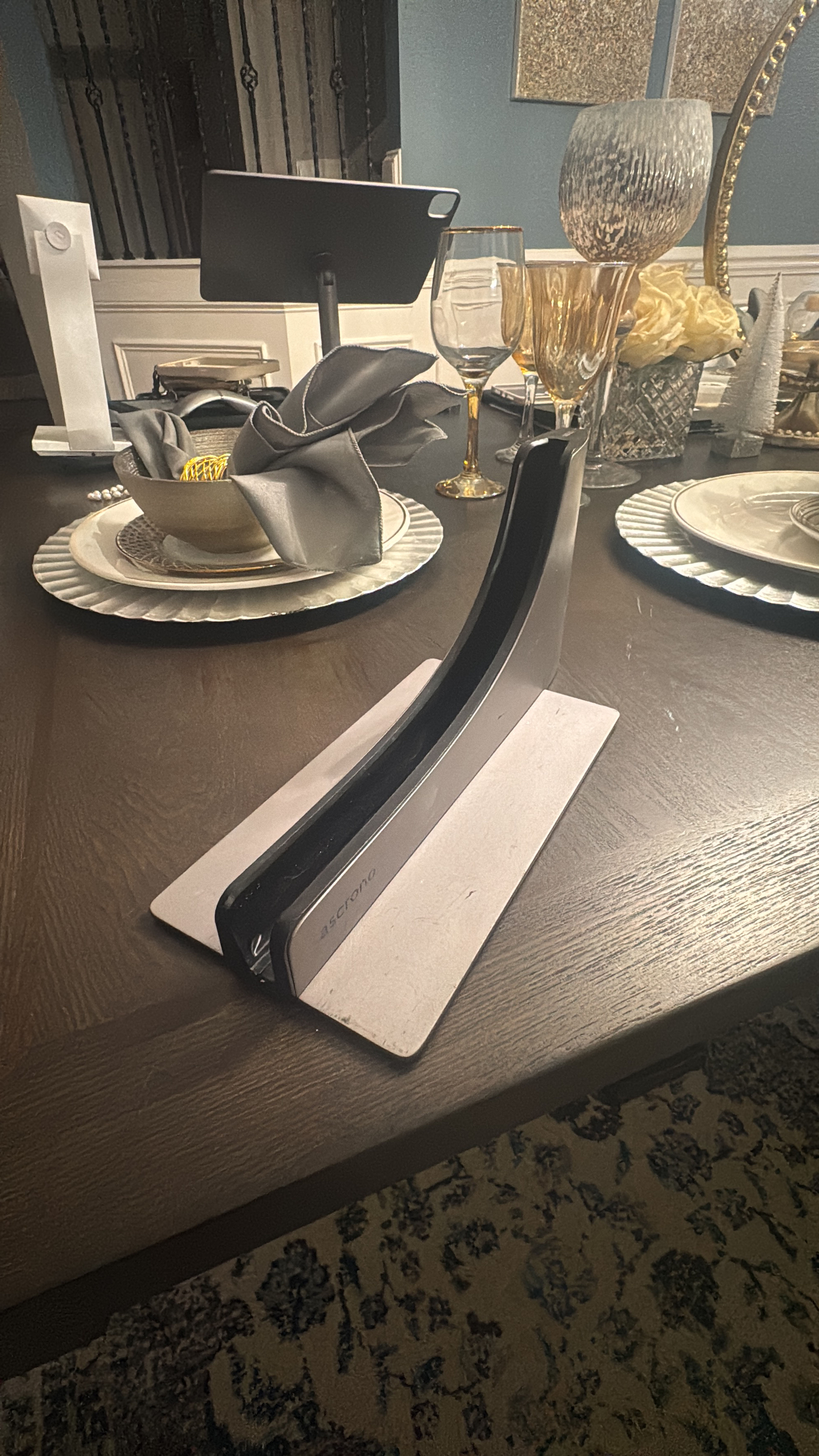 Twelve South BookArc Vertical Laptop Stand