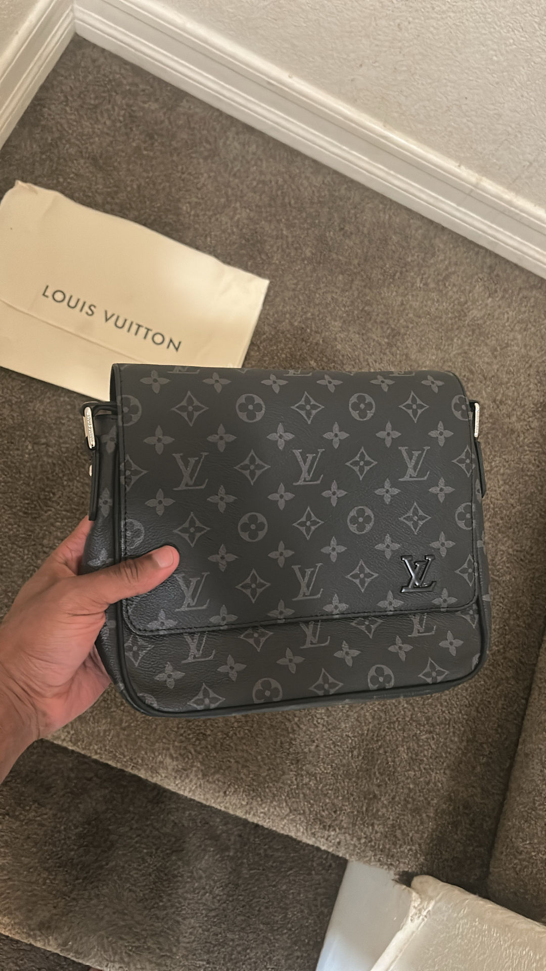 Louis Vuitton Messenger Bag