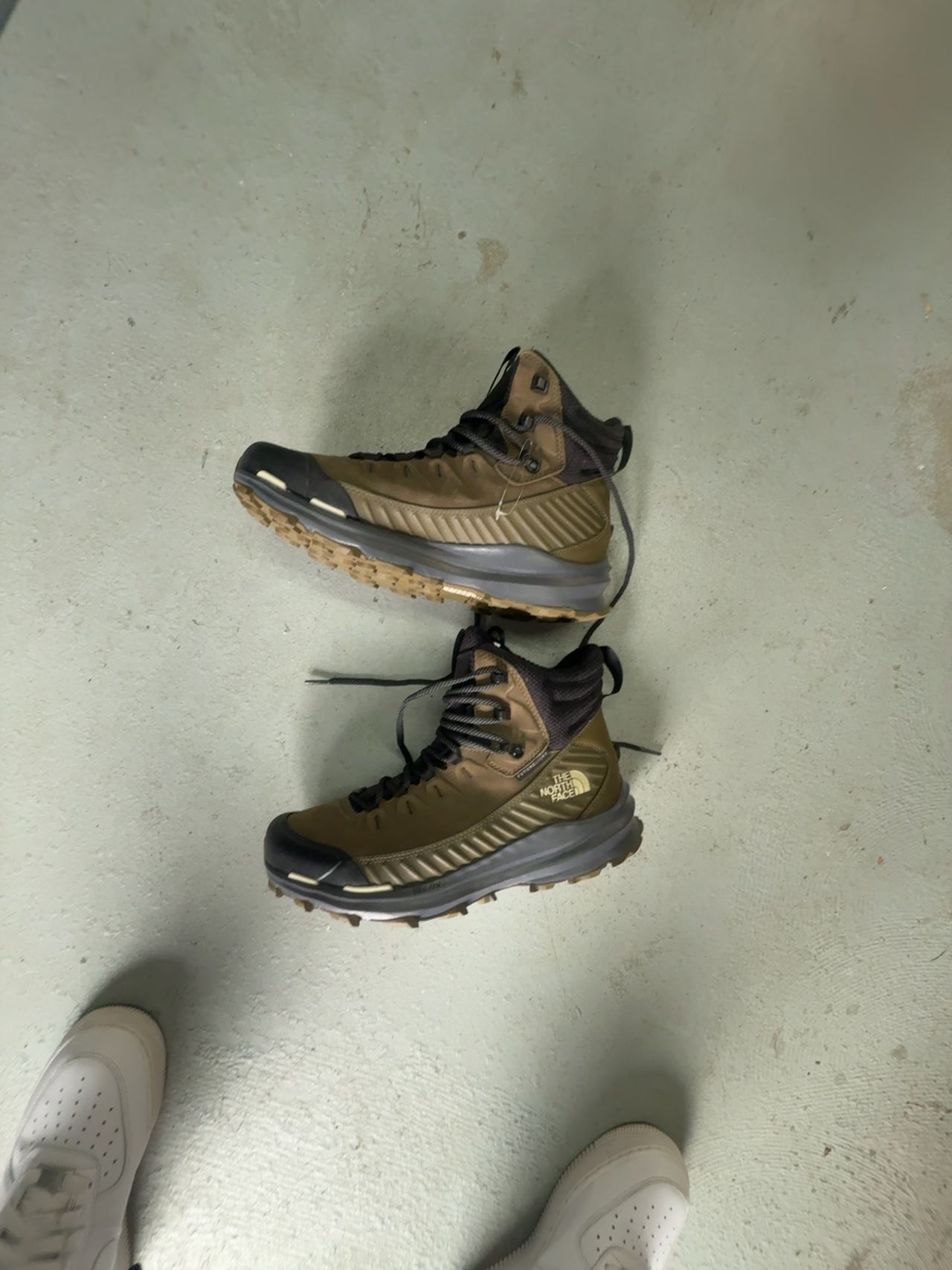 The North Face Vectiv Fastpack Mid Futurelight Hiking Boots