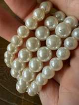 Multi-Strand Faux Pearl and Shell Flower Stretch Bracelet - Image 3