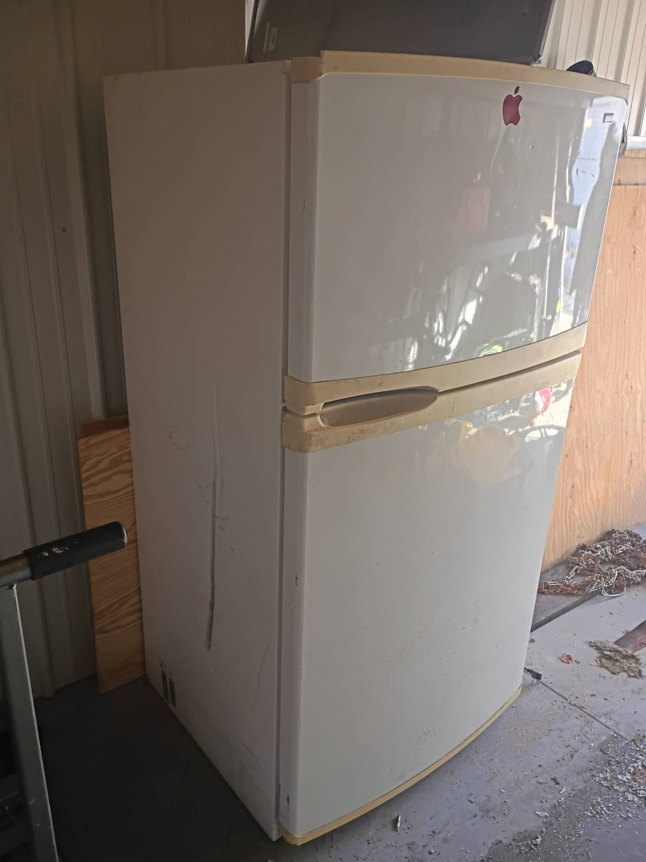 Kenmore Top-Freezer Refrigerator