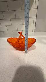 L.E. Smith Amberina Daisy and Button Glass Basket - Image 7