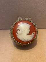 Cameo Brooch - Image 1