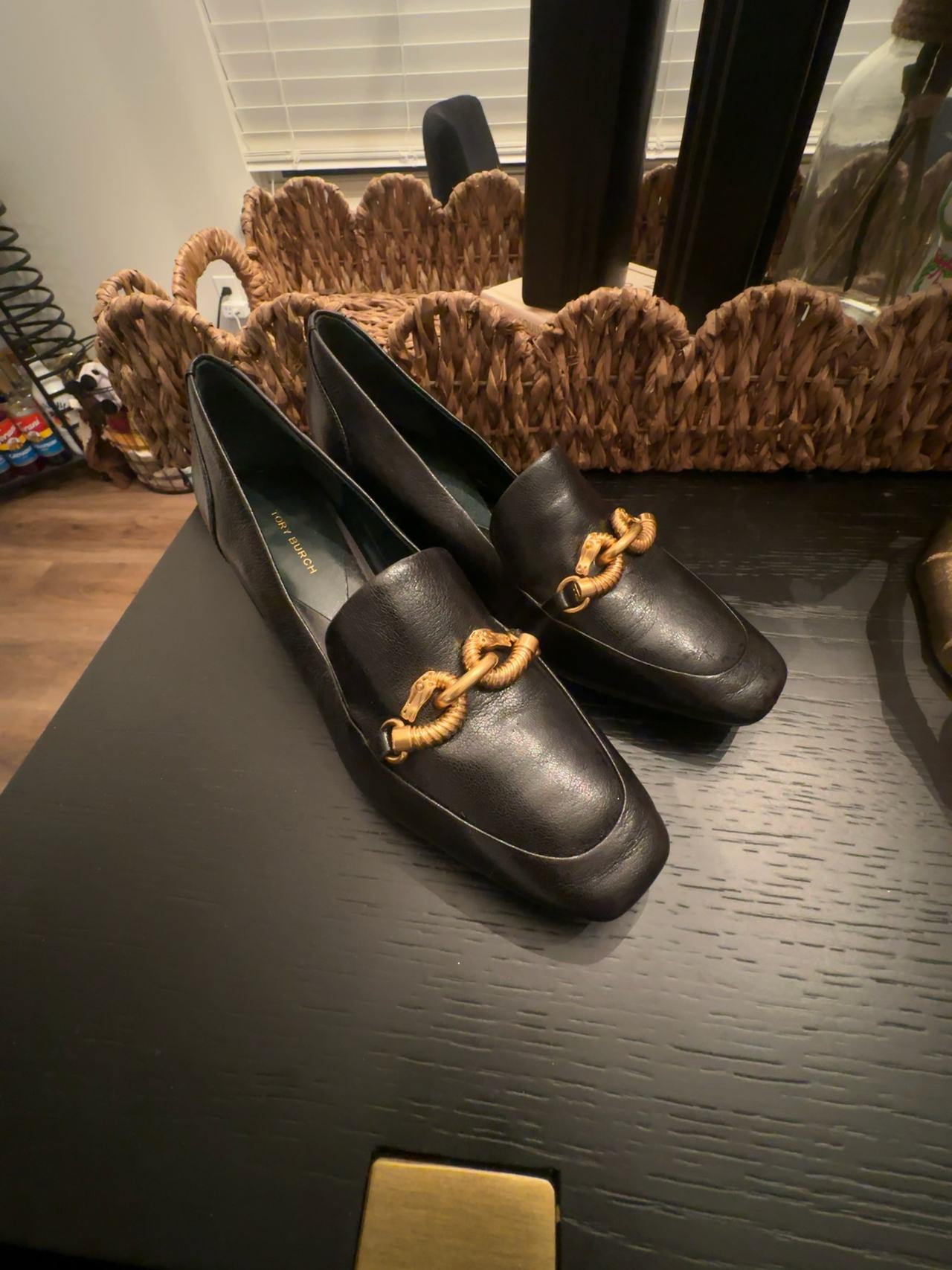 Tory Burch Size 7 Jessa Heeled Loafers Black Leather with Gold Horsehead Women’s