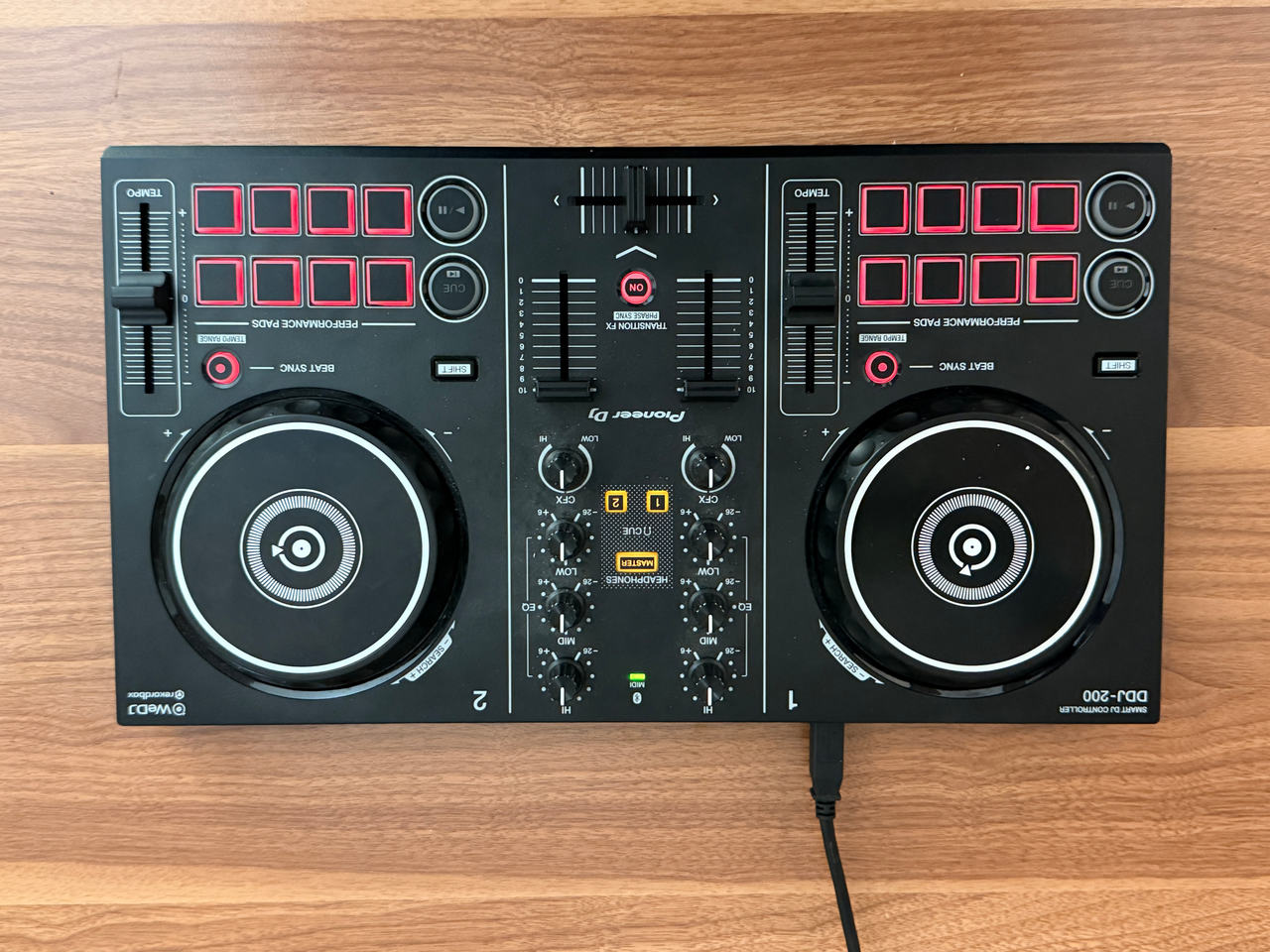 Pioneer DJ DDJ-200 Smart DJ Controller