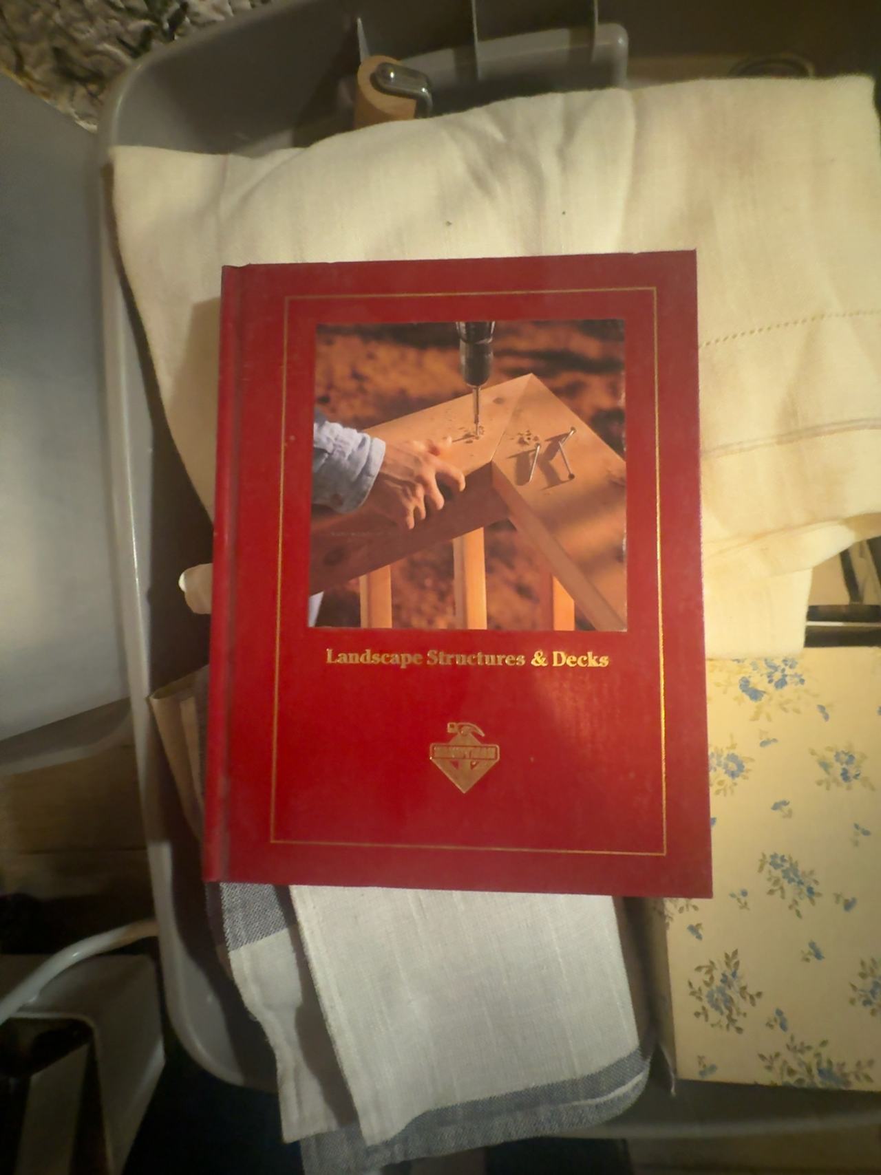 Handyman Club of America Landscape Structures & Decks Book