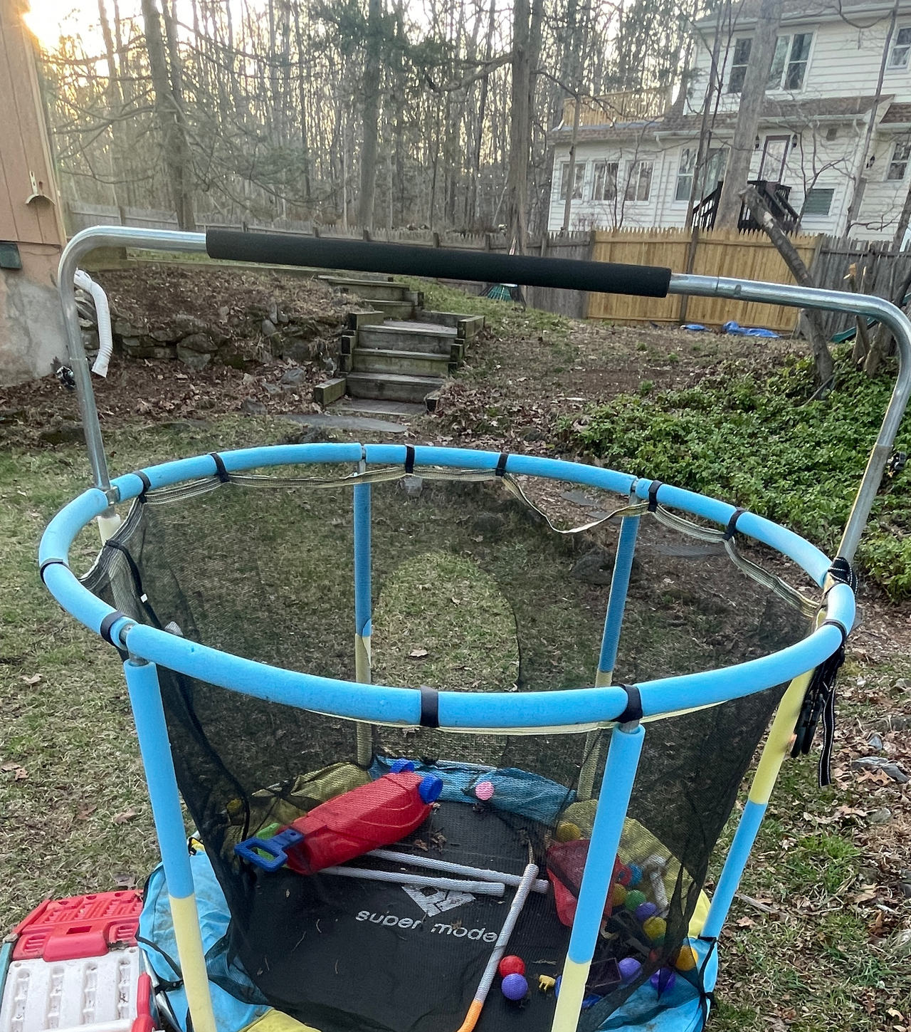 Super Mode 55-inch Kids Trampoline