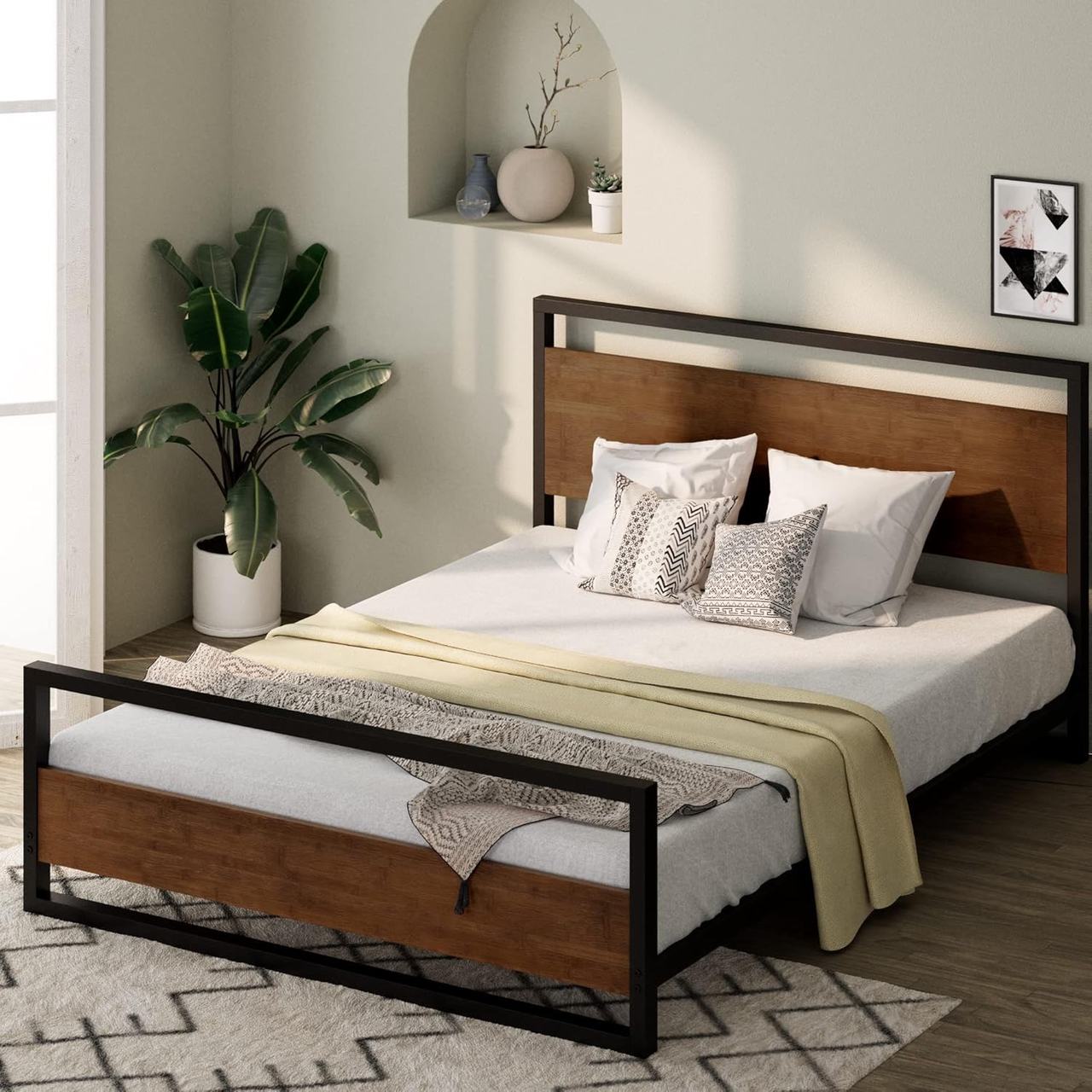 Zinus Suzanne Bamboo and Metal Platform Bed Frame with Footboard