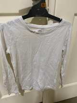 Preowned Size 10 White Long Sleeve top.  - Image 2