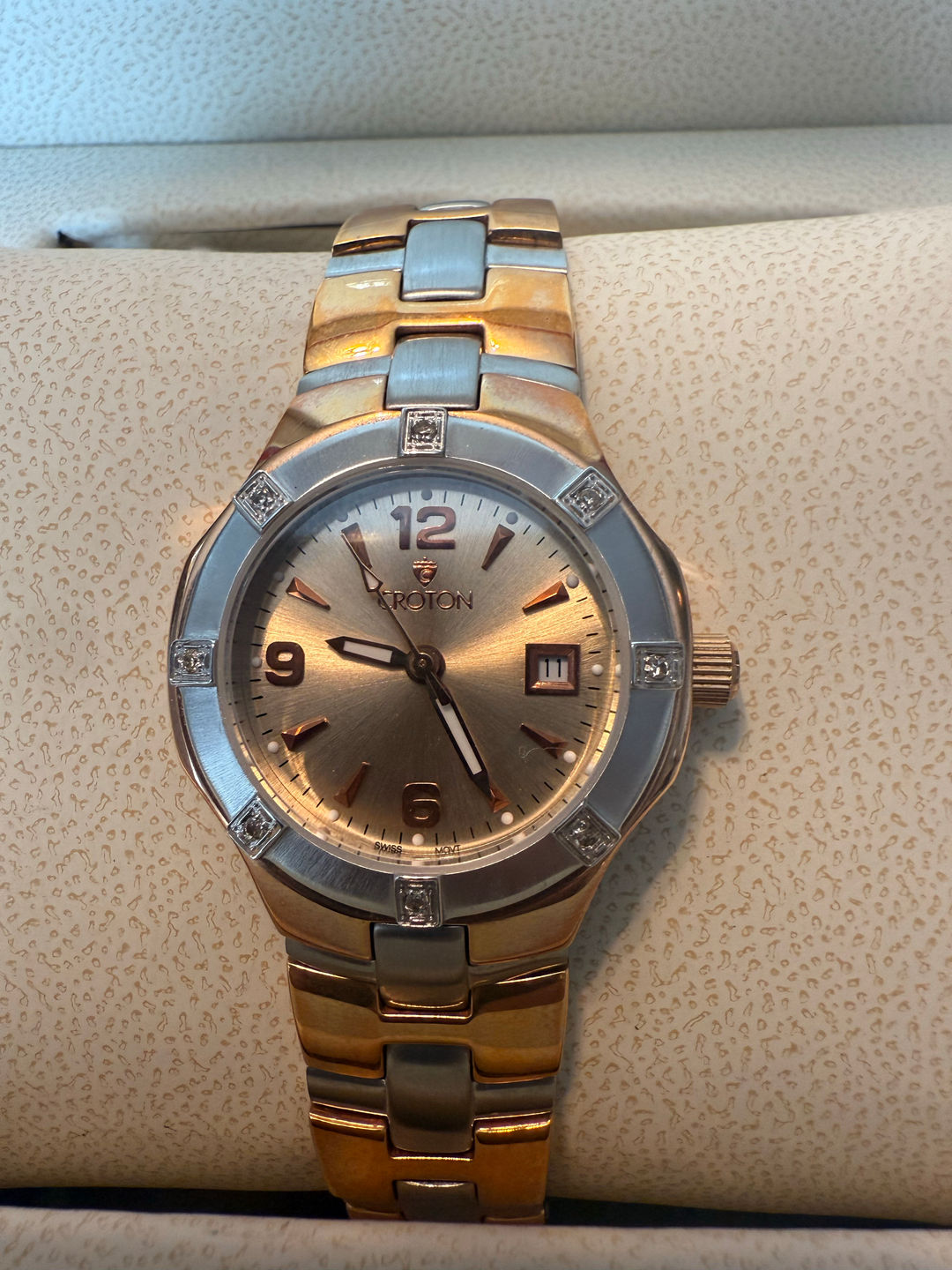 Croton Ladies Diamond-Accent Quartz Watch – Sapphire Crystal, 10 ATM, Date