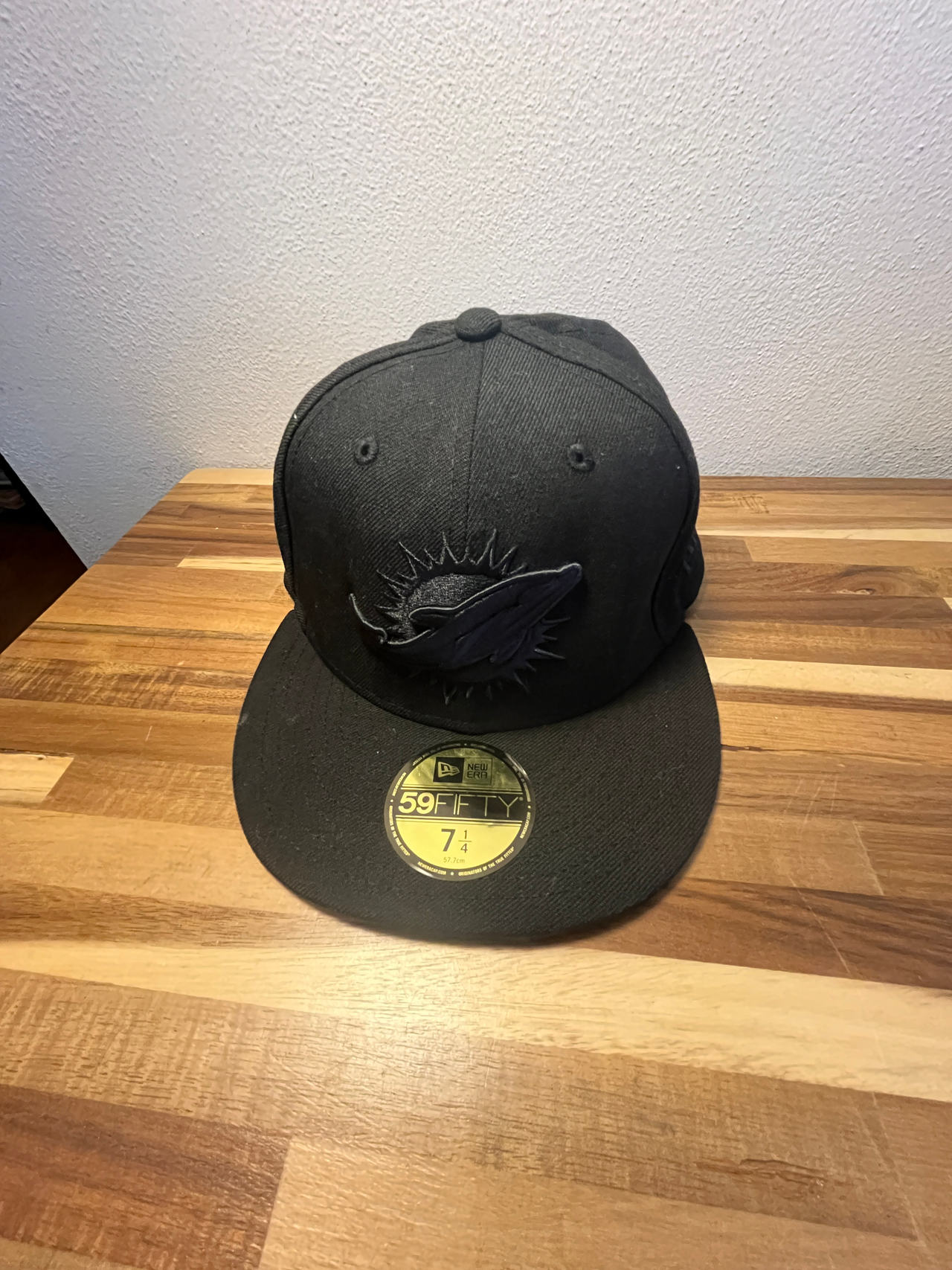 New Era 59FIFTY Miami Dolphins Blackout Fitted Hat