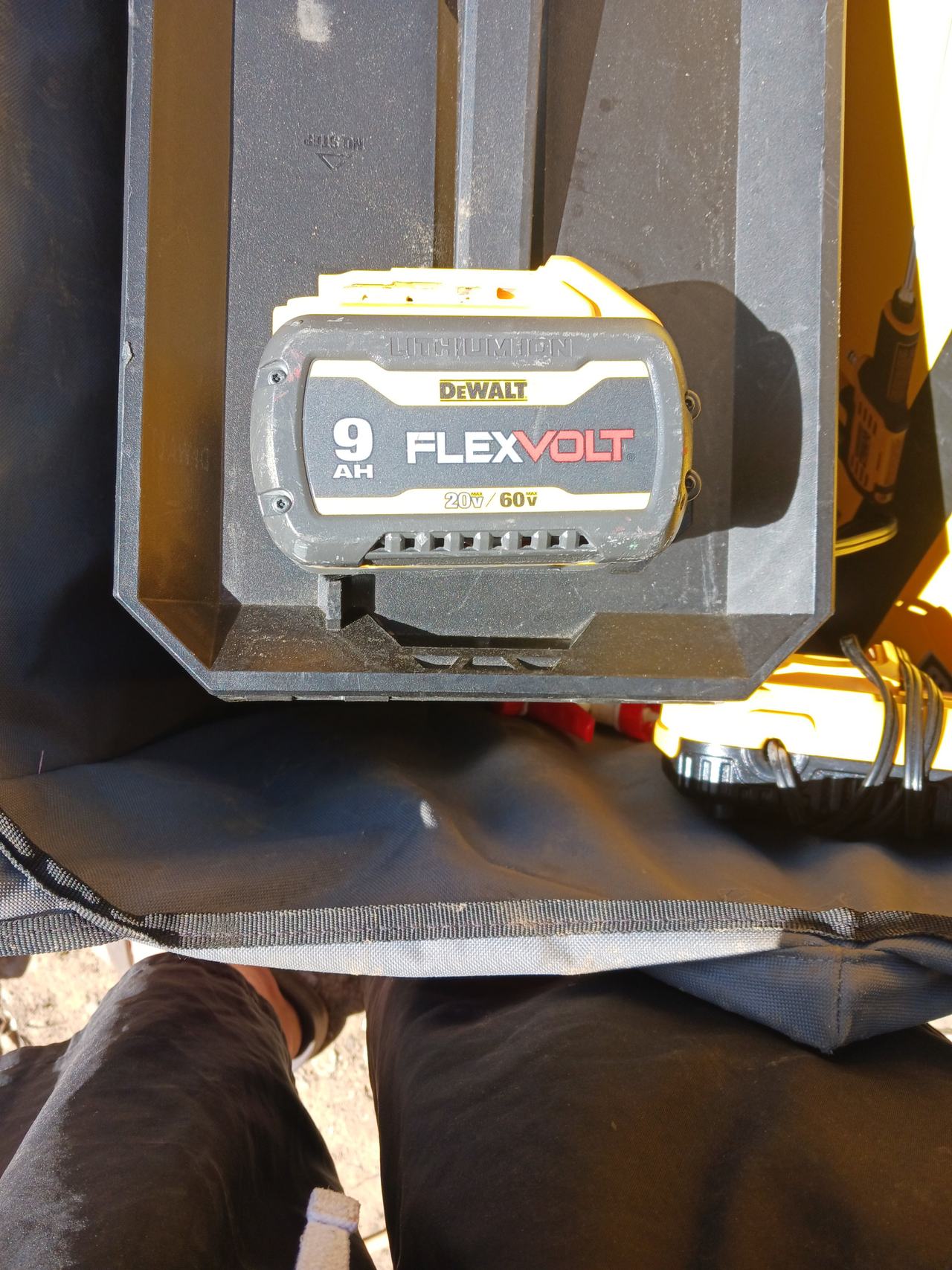 DeWalt DCB609 FLEXVOLT 20V/60V MAX* 9.0Ah Battery