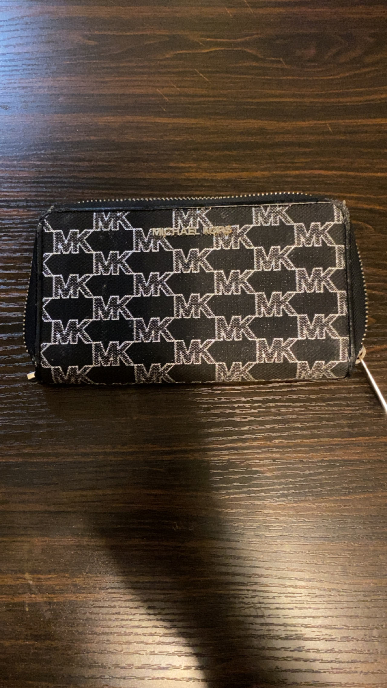 Michael Kors Jet Set Travel Zip Around Wallet