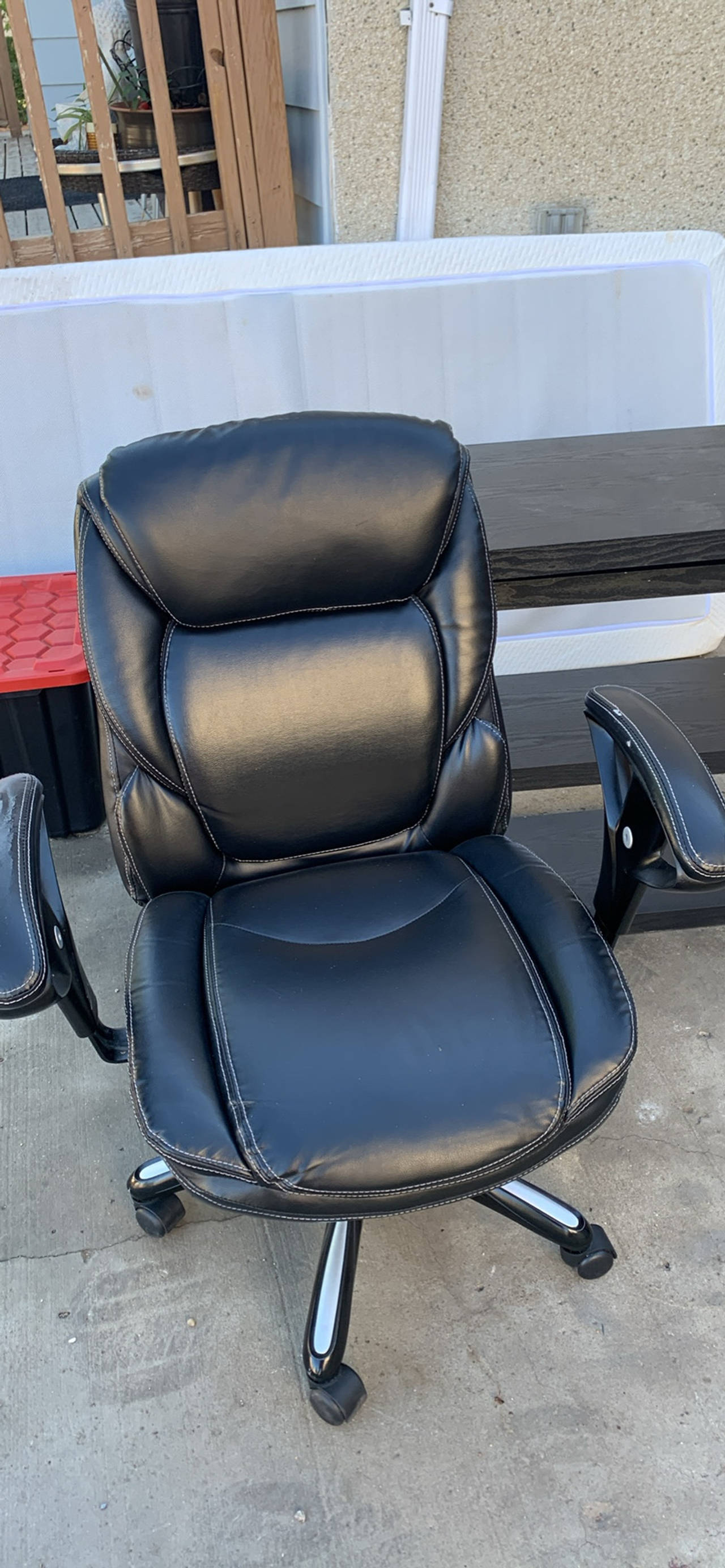 Black Leather Executive Office Chair