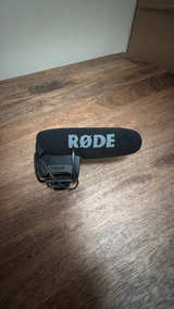 Rode VideoMic Pro On-Camera Shotgun Microphone - Image 2