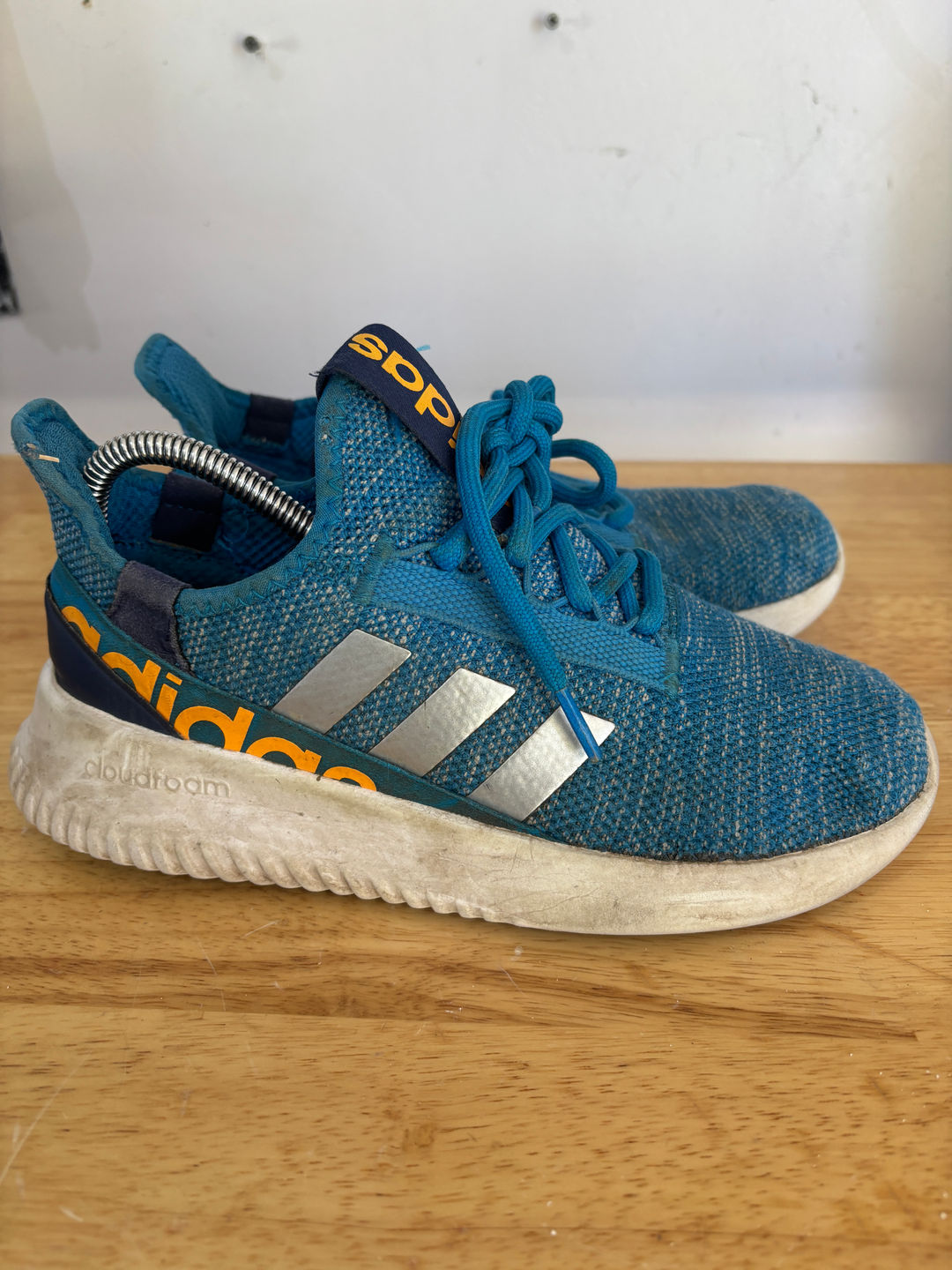 Adidas Cloudfoam Ultimate Size Youth 6.5
