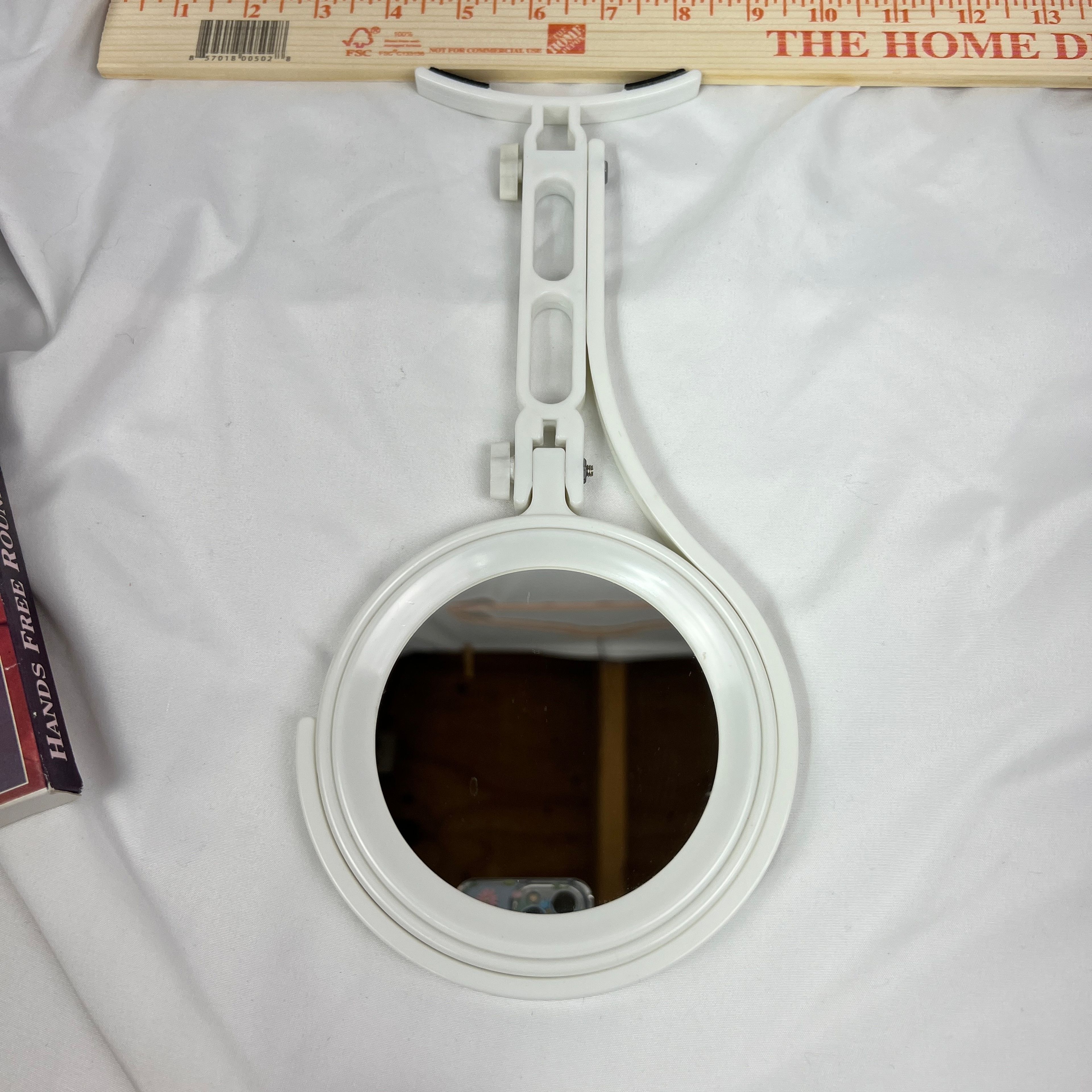 Vintage Hands Free Round The Neck Makeup Mirror Retro Vanity Beauty Tool - Image 3