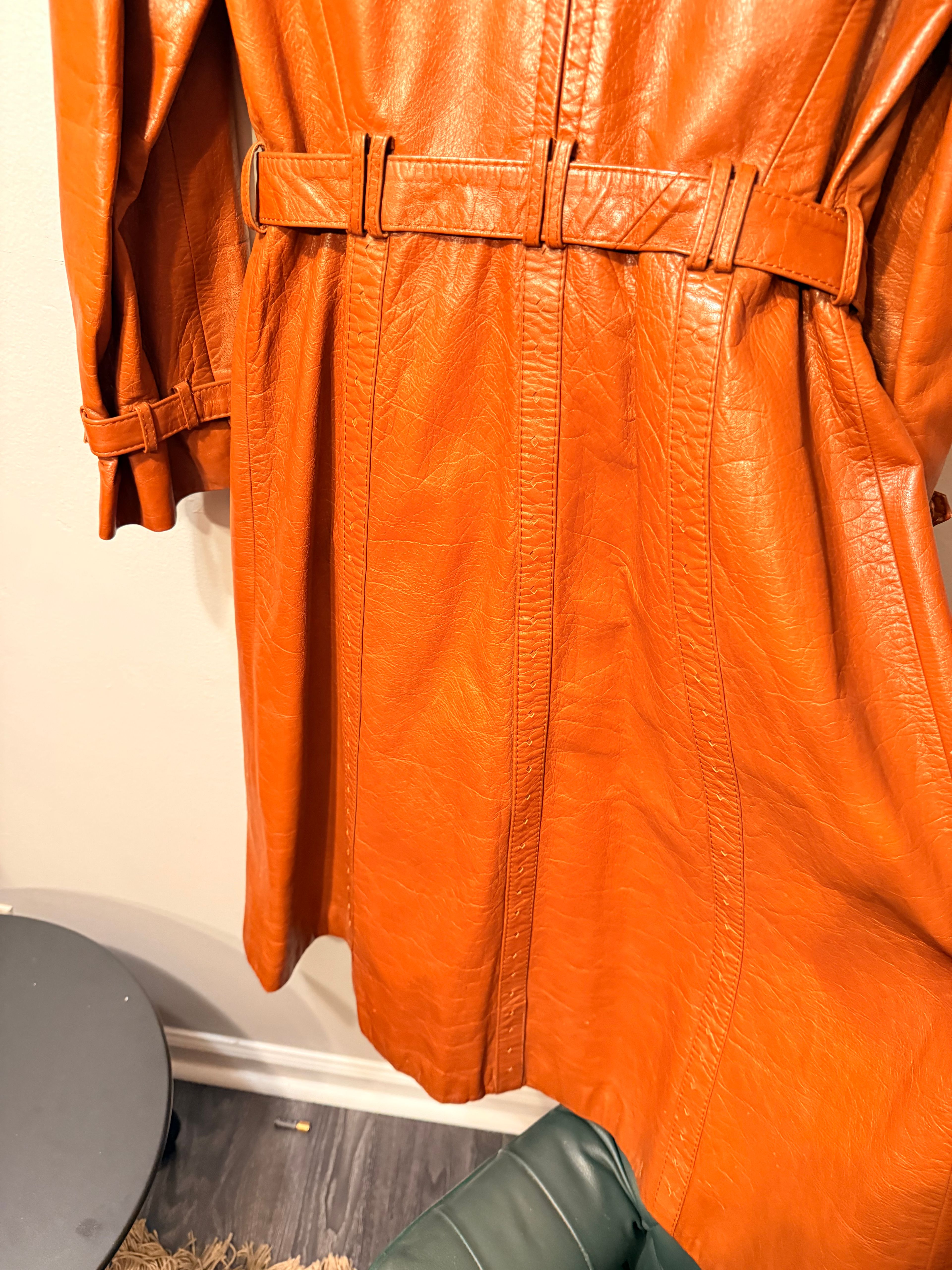 Montgomery Ward Vintage 70s Women's Leather Trench Coat - Image 4