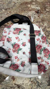 Juicy Couture Floral Backpack White/Red Roses - Image 3